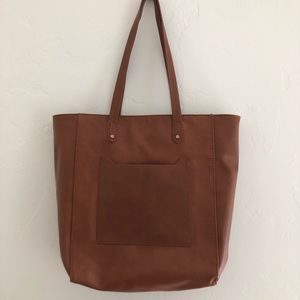 Universal threads faux leather tote